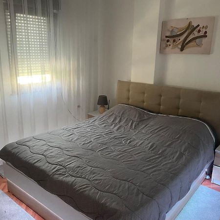 Modern Reality Appartamento Kumanovo Esterno foto