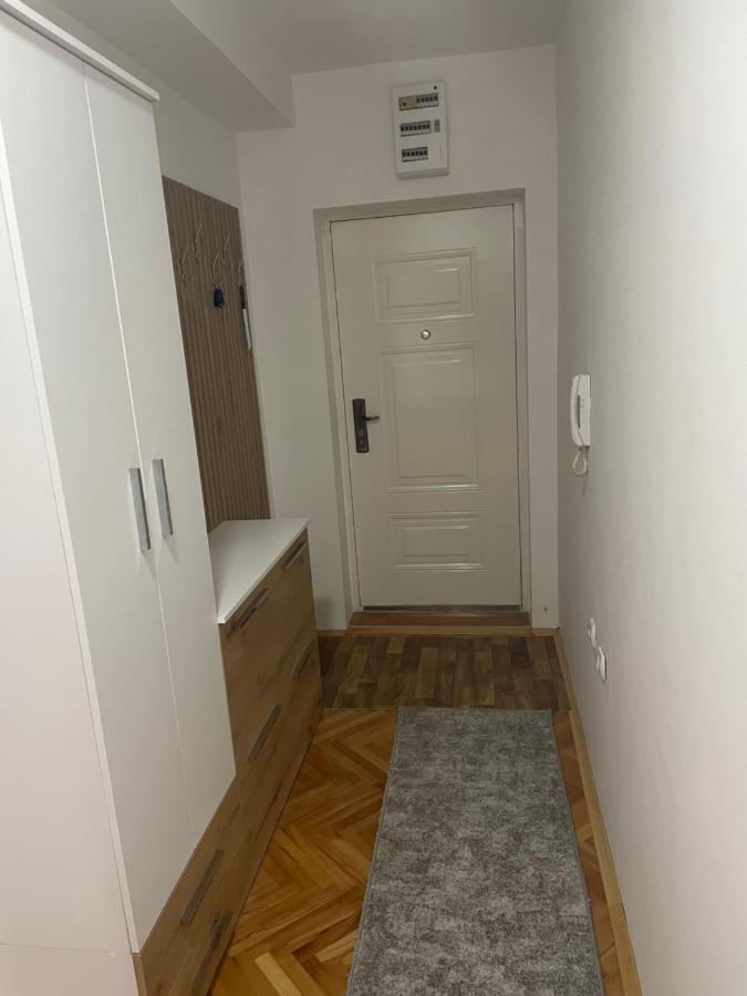 Modern Reality Appartamento Kumanovo Esterno foto
